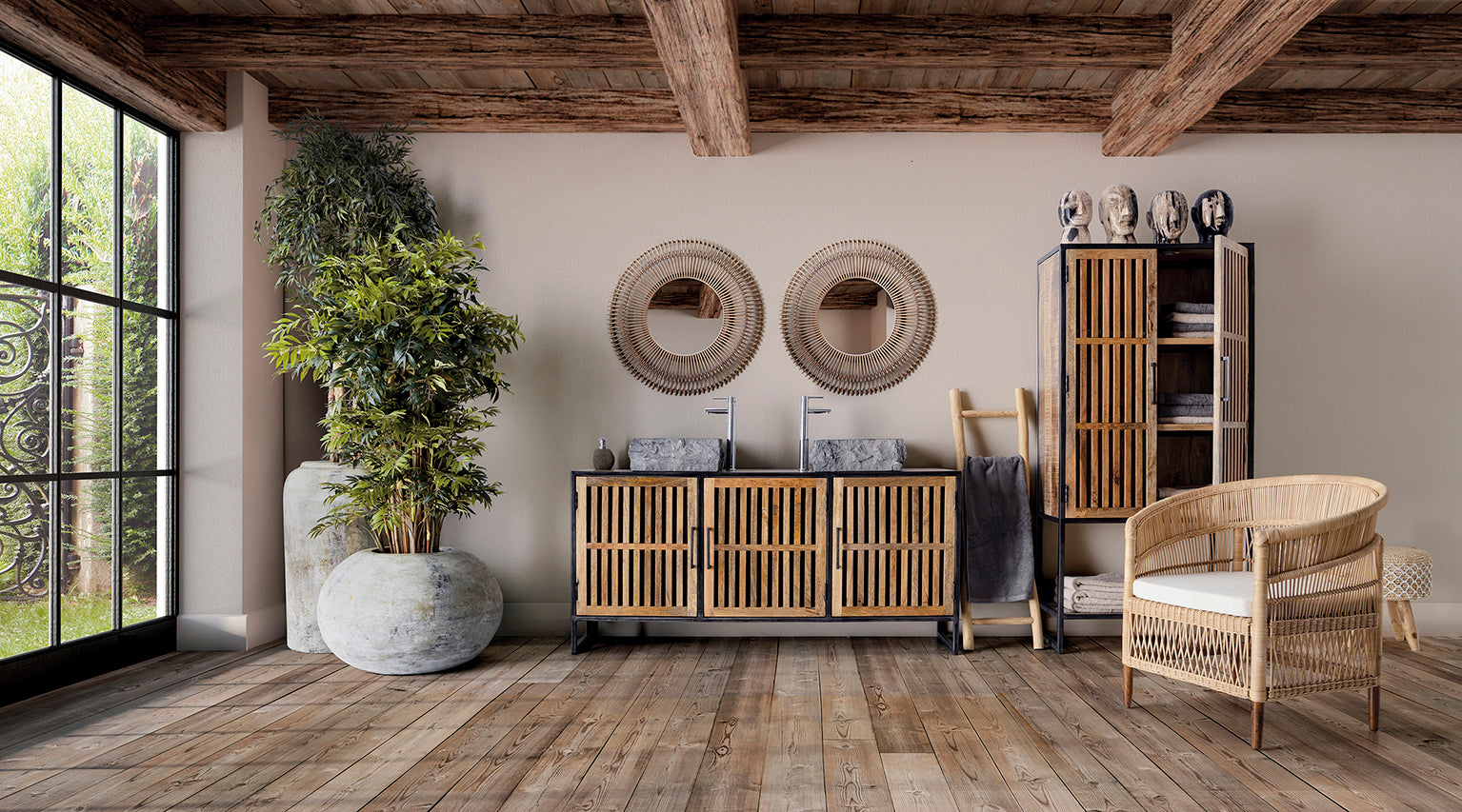 ELNA ARMCHAIR